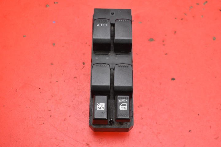 control panel of the window EU 64J20-0708T SUZUKI SX4 sedan 06-14