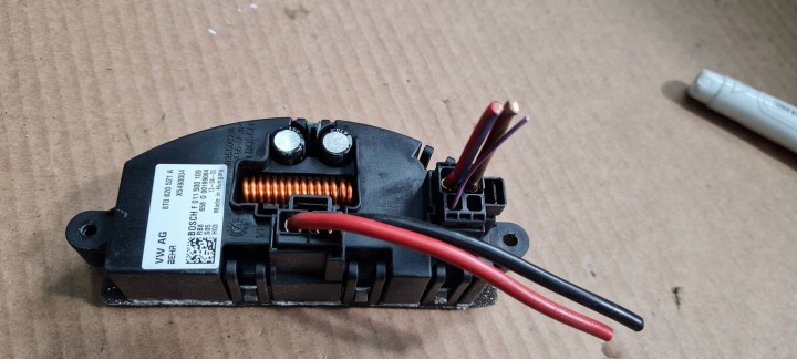 S5 8T A5 LIFT OPORNIK Résistance, rhéostat, régulateur Climatisateur 8T0820521A A4 B8 S4 Q5 8R