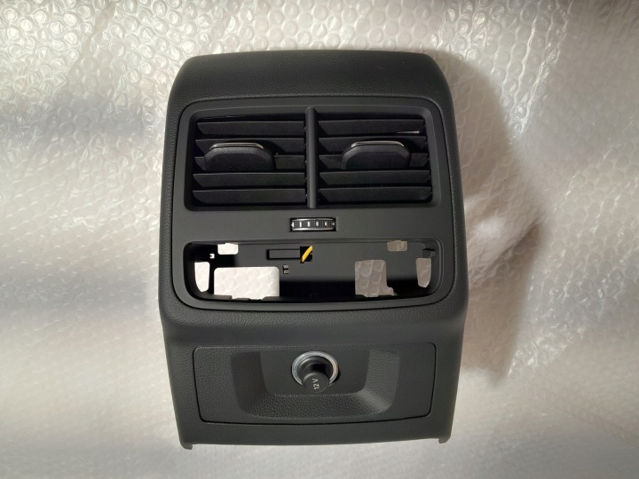 AUDI A4 B9 Lüftungsgitter des lüfters TUNELU 8W0819203 8W0864376