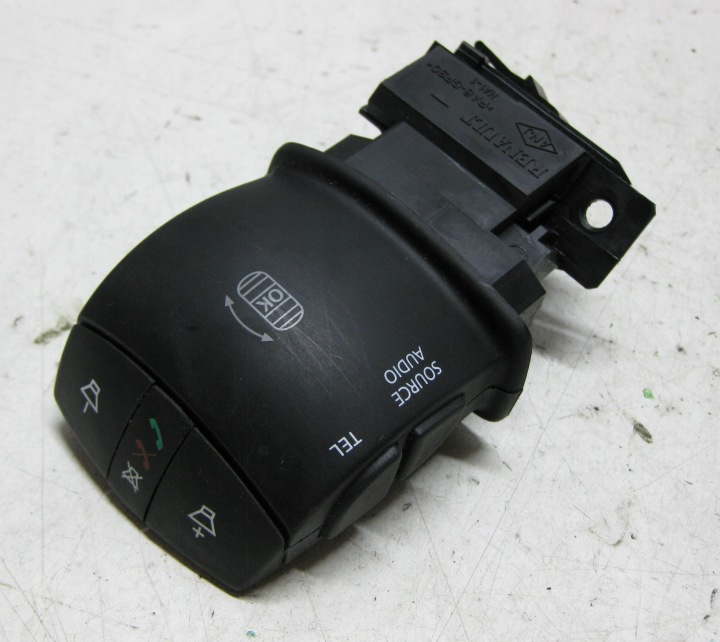 RENAULT MASTER III LIFT MANETKA PILOT RADIA PRZYCISKI volantu 255520795R