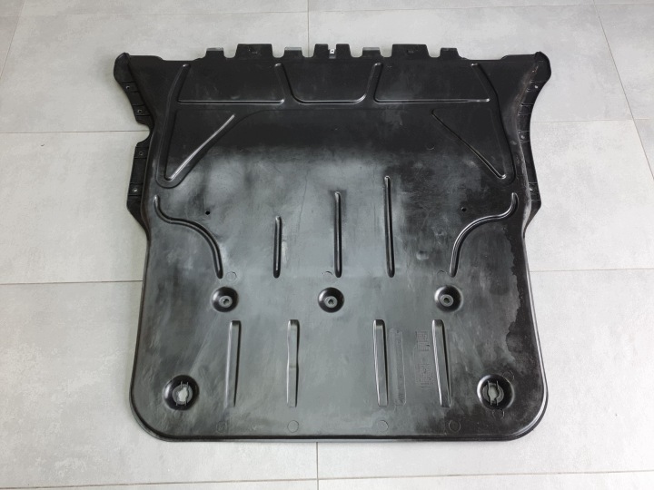 Audi A3 8Y copertura GREMBIALINA sotto Motore 5WA825236C