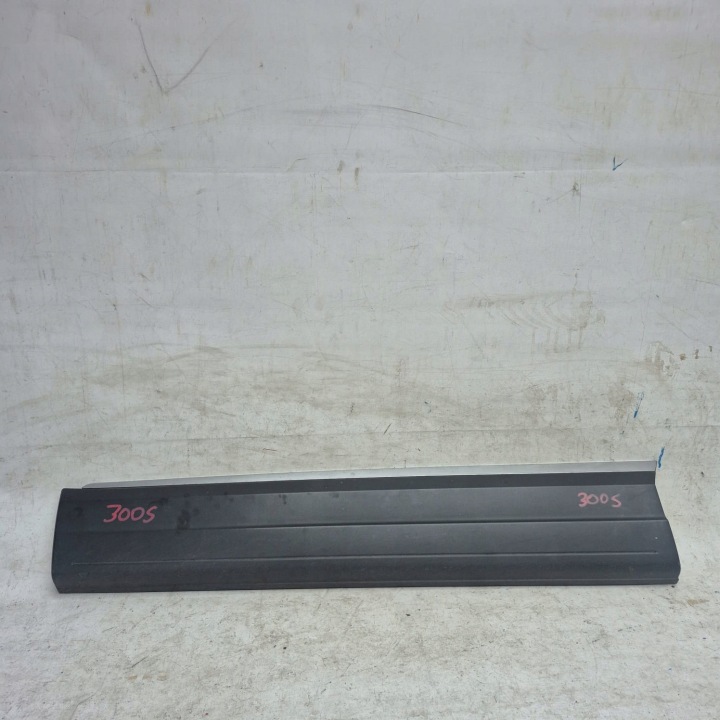 VW TIGUAN LIFT 5N0 11- moulding door left front 5N0854939D