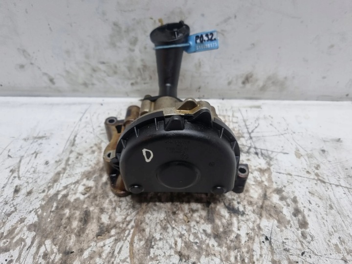 oil pump 03F115105D VW GOLF VI POLO AUDI A1 A3 SEAT SKODA FABIA 1.2