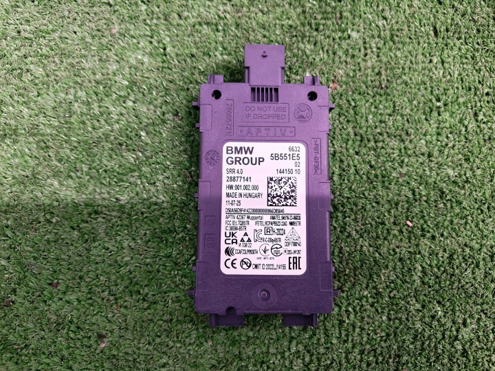BMW érzékelö ASYSTENT PASA RUCHU 5B551E4 RADAR