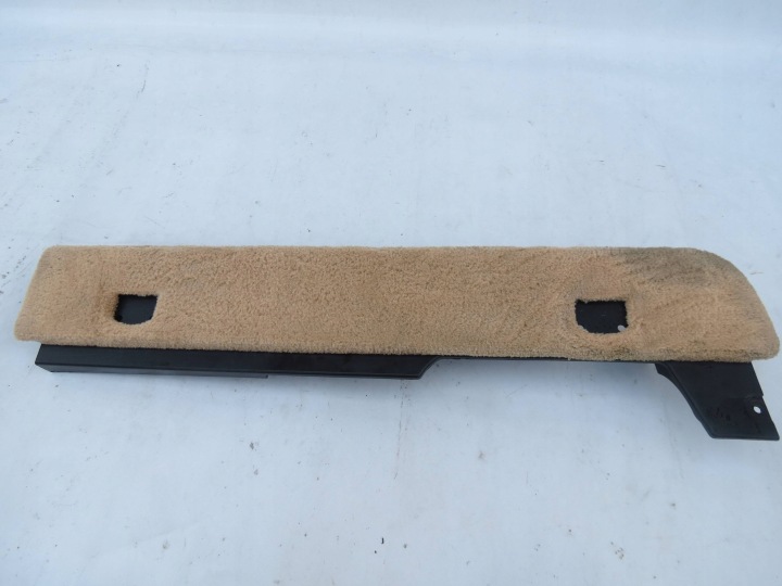 Sol Revêtement de sol Porte coffre hayon Droite Arrière PORSCHE CAYENNE 4.8 V8 7L0863528F