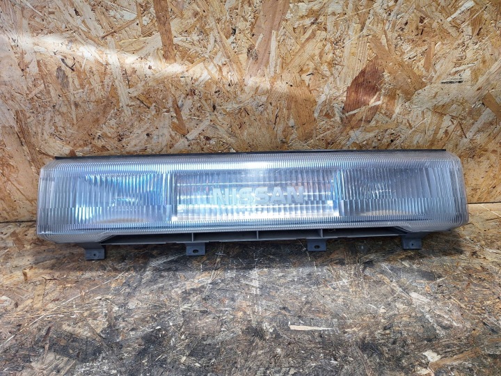 Grill Kühlergrill NISSAN VANETTE LWB II LIFT 89