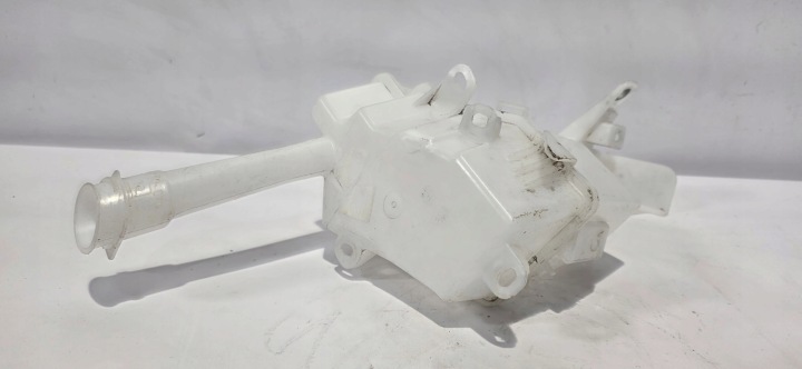 washer fluid tank TOYOTA AYGO X 22- original