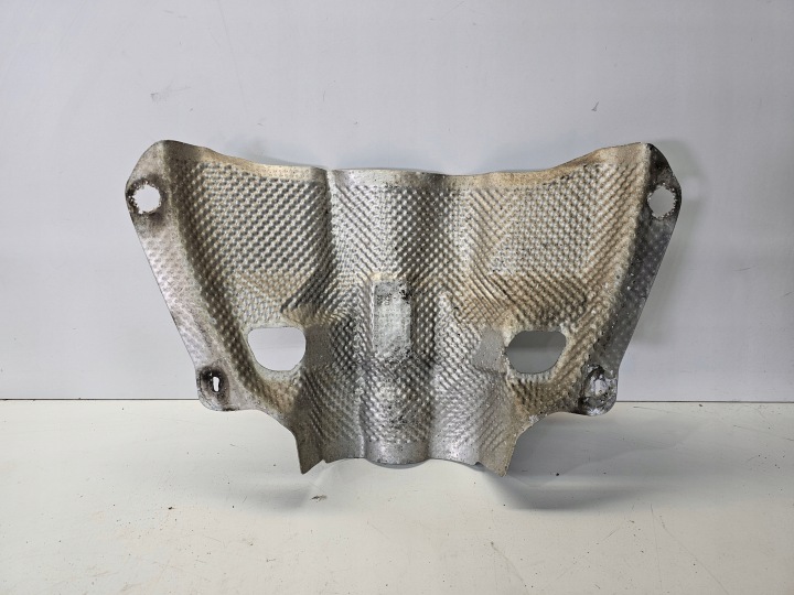 BLENDE ABDECKUNG TERMICZNA DES AUSPUFFS AUDI A4 A5 8K0521443B