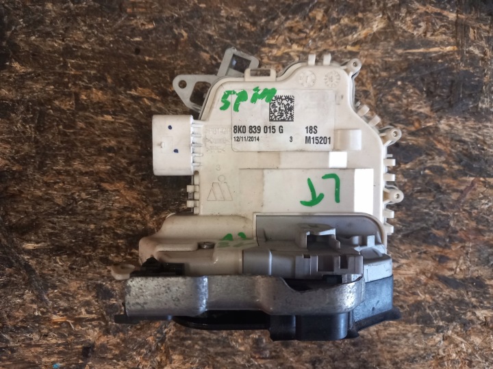 AUDI A3 8V Schloß Tür links heck 5 PIN 8K0839015G