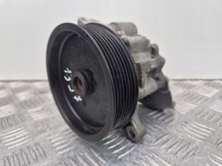 Mercedes E350 CDI W212 pompe direction assistée A0064664801 OM642850