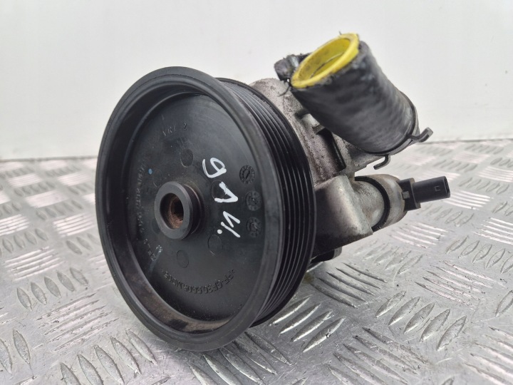 Mercedes C200 CGI W204 Servopumpe 7693955169