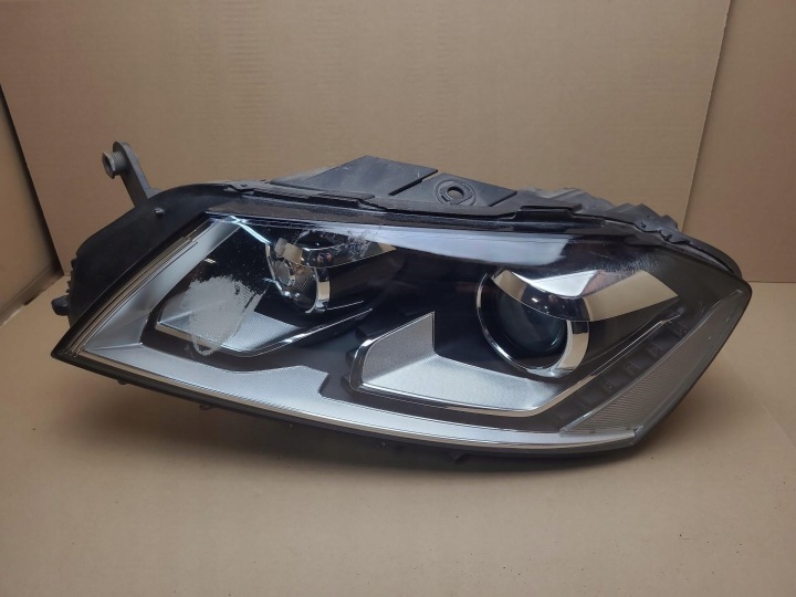 Licht vorne links Seite Volkswagen Passat B7 2011 3D0941329A
