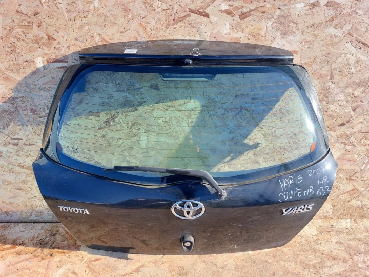 Malle hayon arrière coffre Toyota Yaris II 06-11