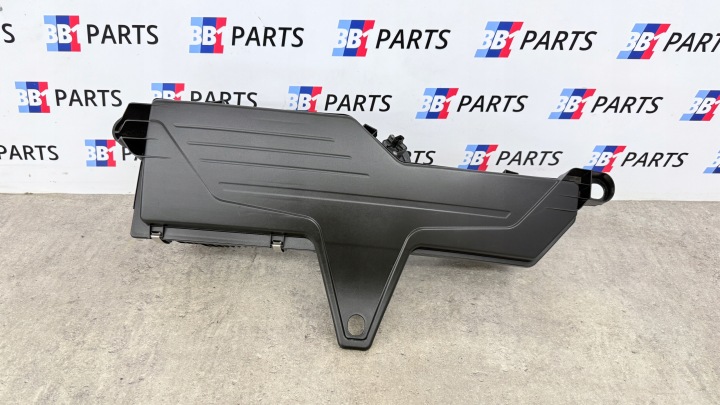BMW F33 F36 F30 F31 cover of a filter, air N47 8511655