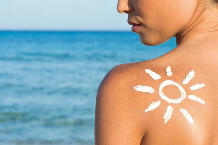 Водонепроникний спрей для засмаги SPF 50 дітей крем Wit. E UVA/UVB безпечний — фото 5