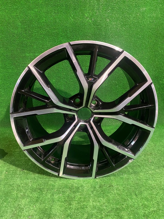 CERCHIO RUOTA BMW G30 G31 19” 8J ET30