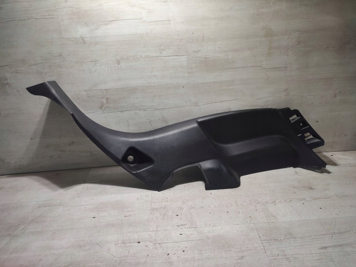 Opel Corsa F 2022 zadok strana pravá Kryt PRAHU slupka