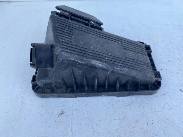 Couvercle filtre à air TOYOTA CARINA E Berline (_T19_) 1770564120 2.0L 9