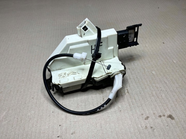de la Serrure Portière coupe Peugeot 308 9136CR