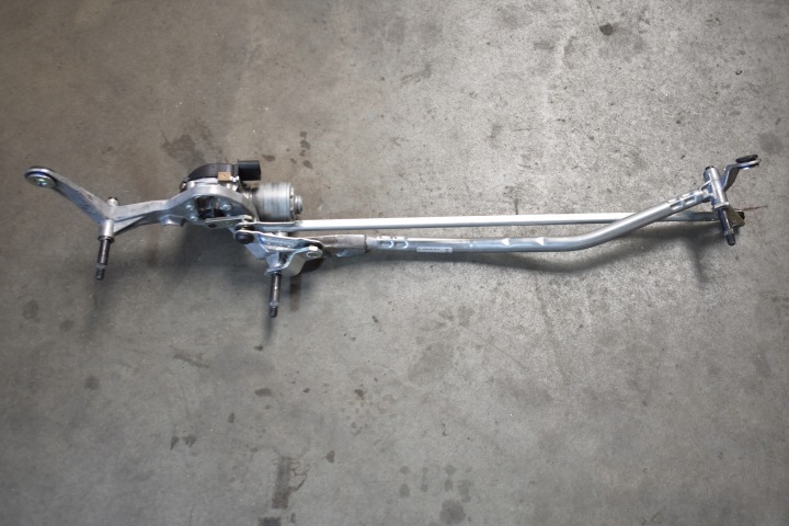 IDEALNY Wischergestänge MERCEDES W214 W206 1