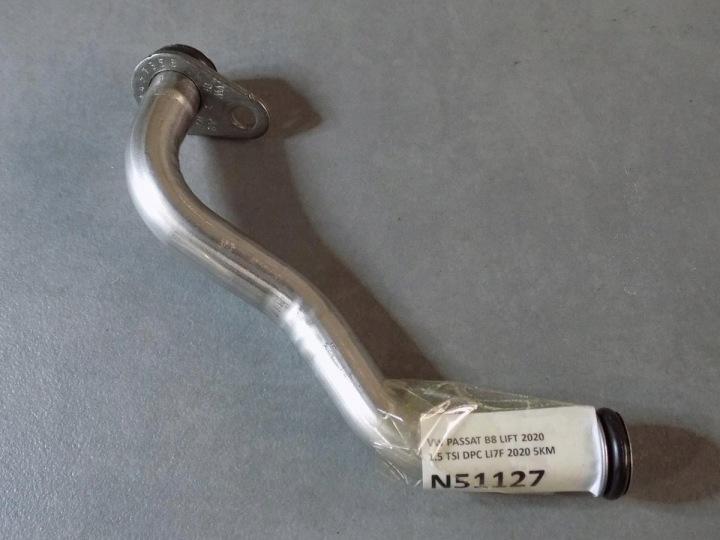 VW PASSAT B8 hose oil 05E145735B