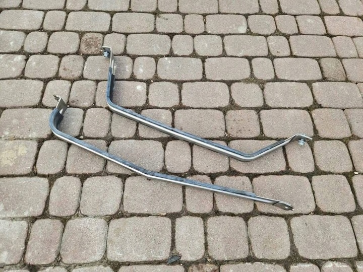 Poignée Support plaque Réservoir Carburant Support 4357 4358 Toyota Highlander XU70
