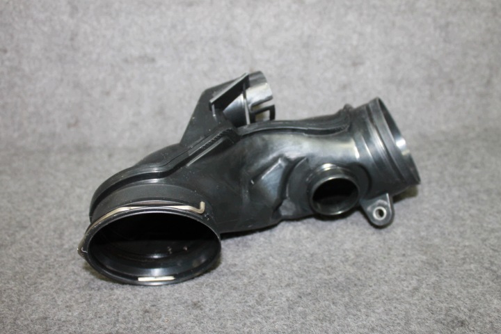 BMW F30 F10 F01 F15 N57D30B N57 3.5D 4.0D pipe tube of the turbine 8512284