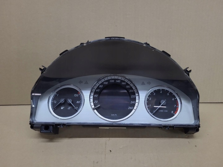 quadro strumenti TACHIMETRO contagiri Mercedes-Benz C W204 2008 A2045409148