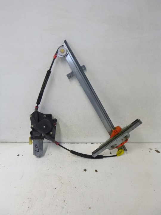 mechanismus okna předek Ford Fiesta IV 5D 98r.