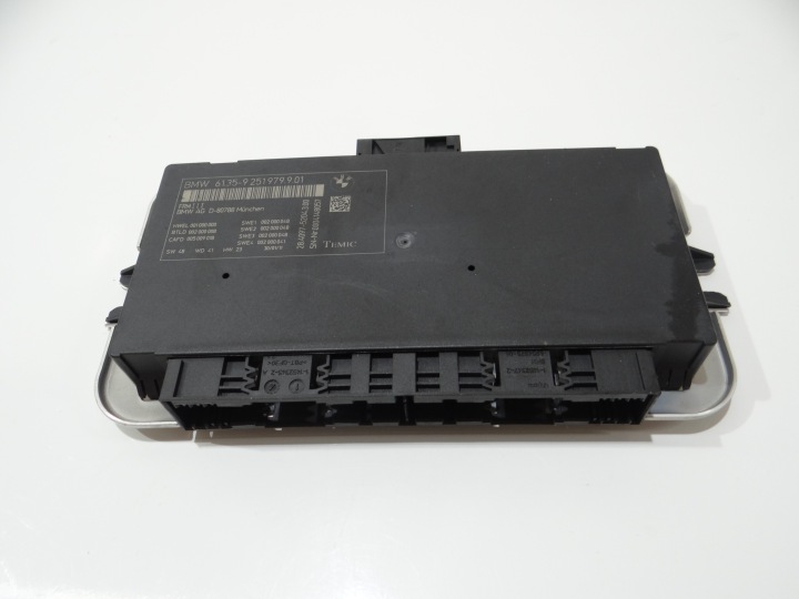 module control unit of the lights BMW X3 F25 9251979