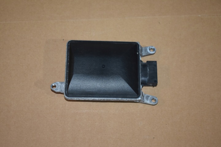 IDEALNY ASYSTENT OSSATURA RUCHU PORSCHE AUDI 1