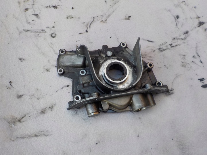 Ölpumpe alfa romeo 159 1,9 jtd 8v 55195499