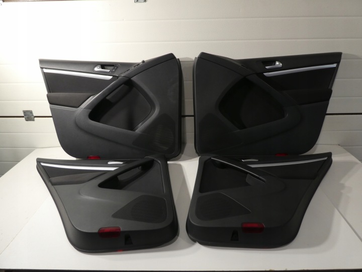 VW TIGUAN and 1 5N LIFT side upholstery door KOMPLET