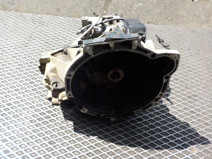 FORD FIESTA MK7 1.4 16V B Getriebe 8A6R7002JA