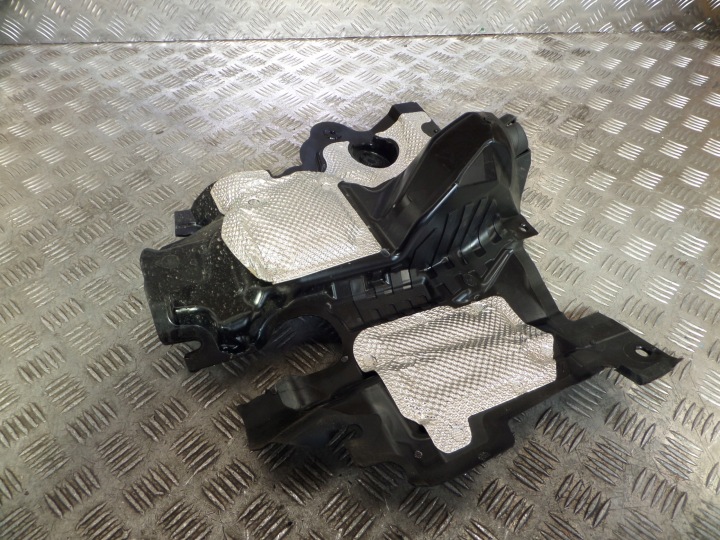MERCEDES W177 Blende Abdeckung Schalldämmung wärmblech A1776206100