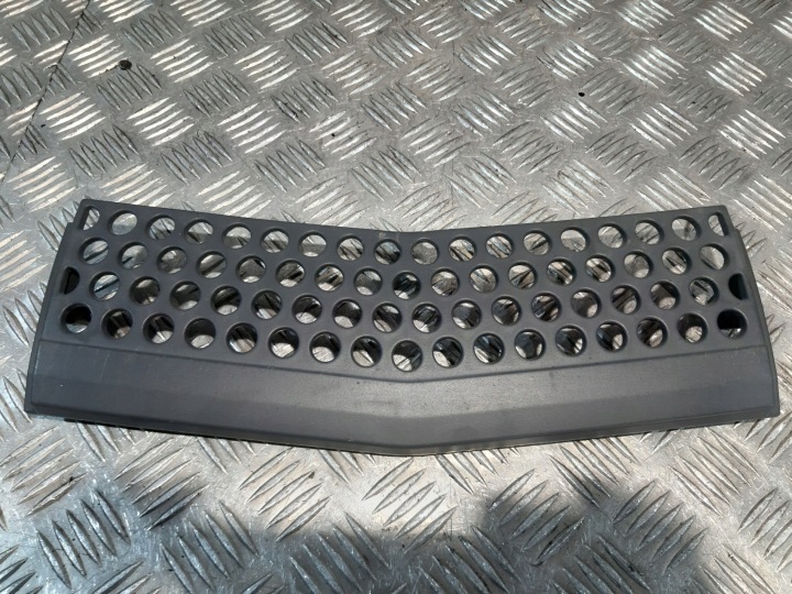 Grille Grille/masque Mercedes Actros MP4 A9608850153