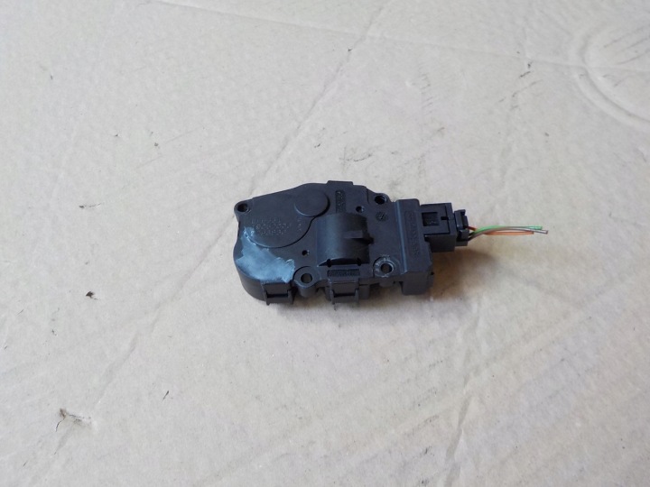 Micro moteur Bloc de chauffage complet mercedes w169 EFB331