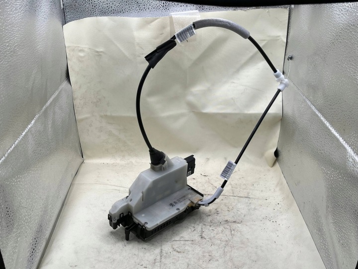 de la Serrure prawych przednich Portière CITROEN BERLINGO (K9) 9812500780 !J