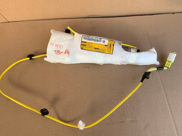TOYOTA AURIS II 2012-2018 AIRBAG SEDAČKY SEDENIA PRAVÁ AIRBAG