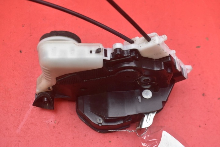de la Serrure Portière Droite Avant Avant EU TOYOTA YARIS 3 III 5D HB 10-14
