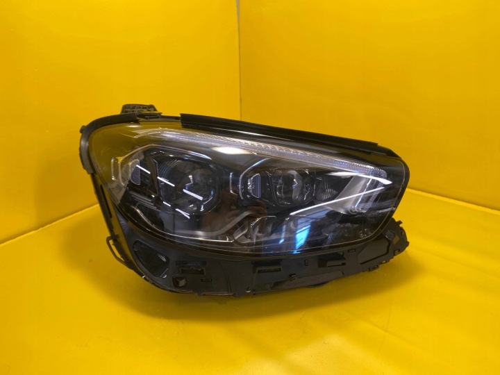 Licht rechts Mercedes W213 Lift Multibeam