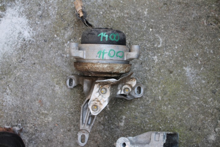 1400. Supporto airbag 4M0399202G 4M0399114B