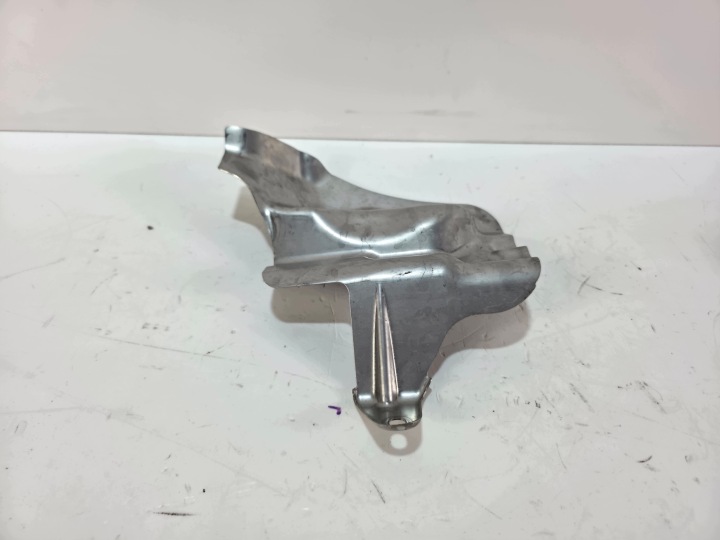 cover TERMICZNA metal retainer bracket VW SEAT SKODA 2Q1614321G