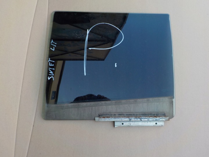FENSTER links heck suzuki swift mk6