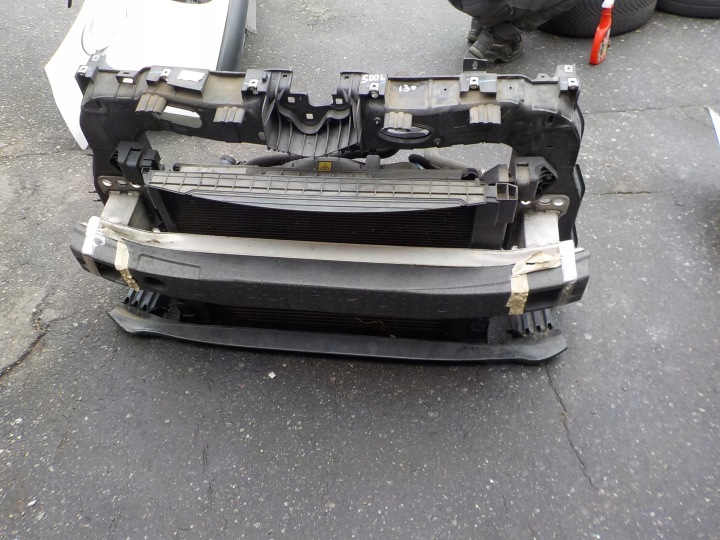 Versteifung Gurten vorne fiat 500L 1,3 M-JET 2013r