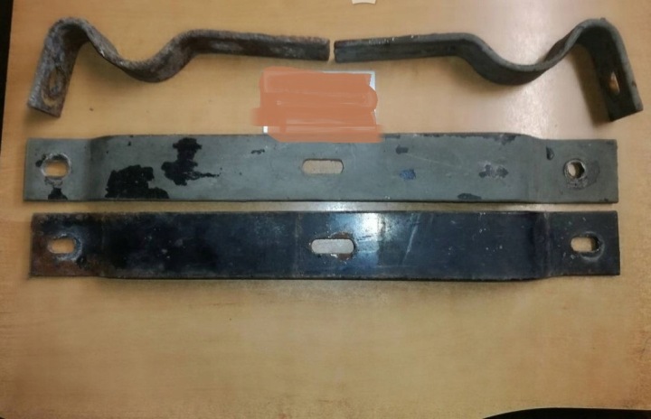 holder of a bumper of the front MERCEDES W110 W111 1118850040 1108850040