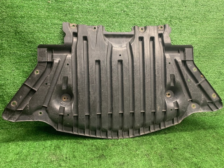 MERCEDES R-KLASA W251 LIFT - coperchio , copertura copertura GREMBIALINA sotto Motore Anteriore A2515240830