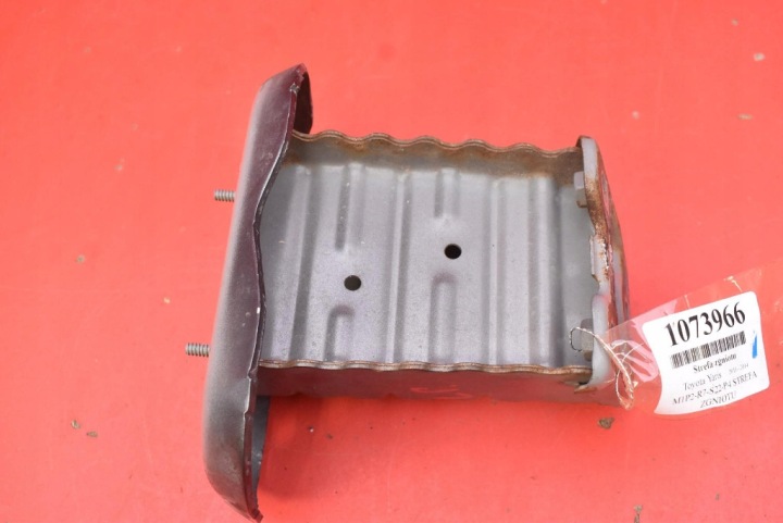 Puntone longherone avantreno anteriore destro LONGHERONE ANTERIORE sinistra Anteriore TOYOTA YARIS 3 III 10-14