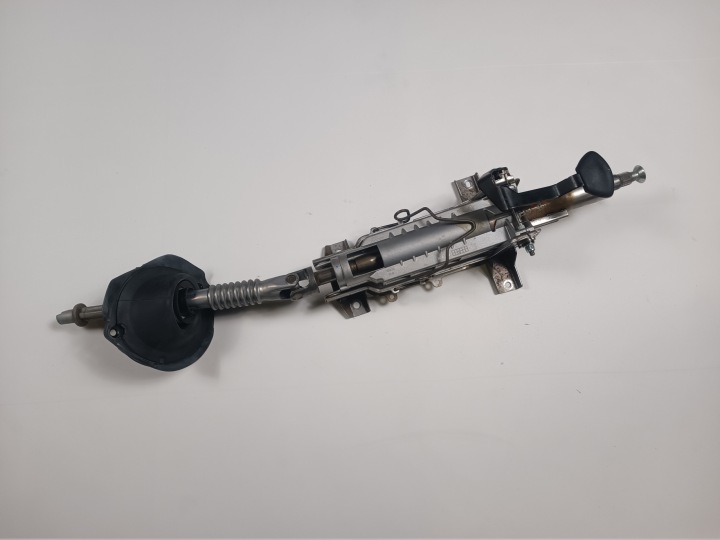 steering wheel rod Dodge Challenger 2015