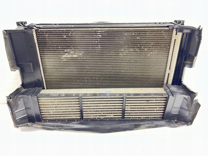 MERCEDES W176 W117 W246 1.6 CGI Lüfter Kühler 2045001255 KOMPLET